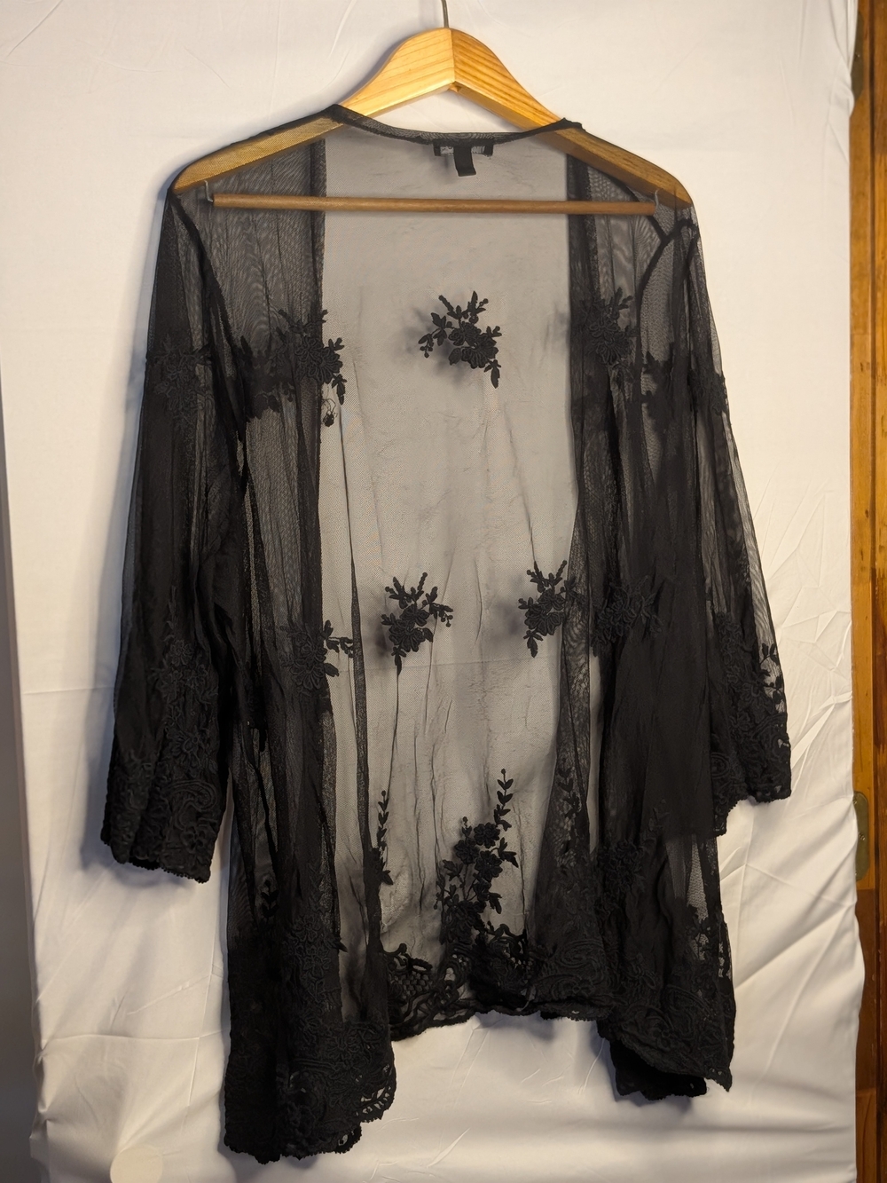 Torrid Black Floral Embroidered Mesh Lace Kimono Cardigan Size 2 2X
